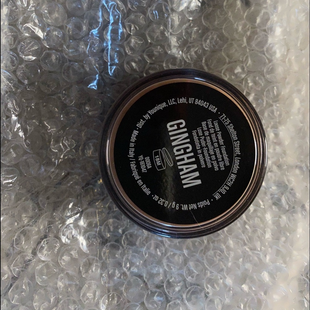 YOUNIQUE TOUCH loose powder foundation